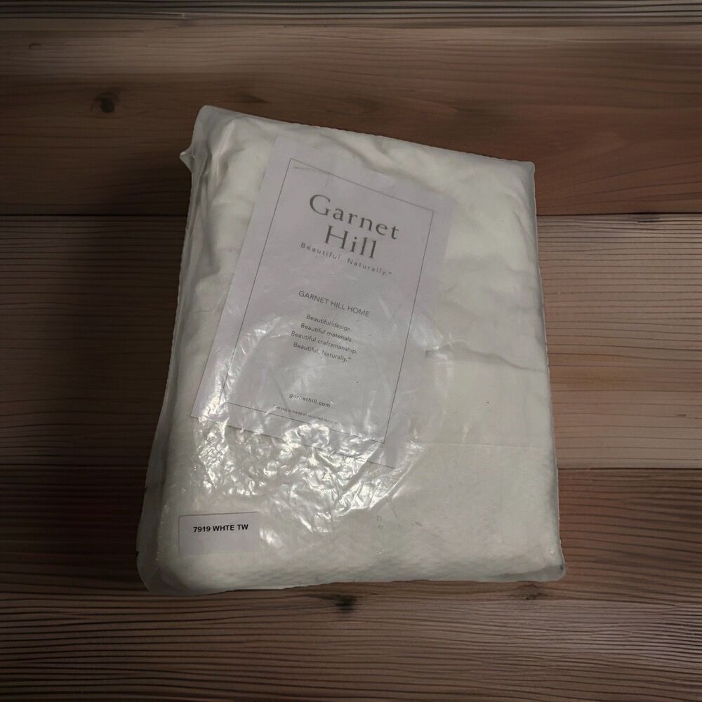 Garnet Hill  Matress  Cover-White  100% Cotton SZ TWIN  NEW Unopened!